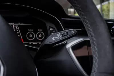 Vendo Audi RS6 Avant 2021 - 114000 EUR, 74634 km - AUTO.MOTO.pt