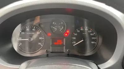 Sell Citroën Berlingo 1.6 HDI Attraction 2018 - 9990 EUR, 159980 km - AUTO.MOTO.pt