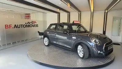 Sell MINI 2019 - 25500 EUR, 96321 km - AUTO.MOTO.pt