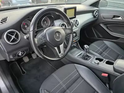 Vendo Mercedes-Benz GLA 200 2014 - 20790 EUR, 117000 km - AUTO.MOTO.pt