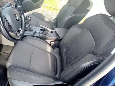 Sell Renault Mégane Break 2017 - 14900 EUR, 165000 km - AUTO.MOTO.pt