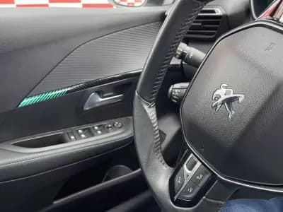 Sell Peugeot e-208 2021 - 18490 EUR, 44305 km - AUTO.MOTO.pt