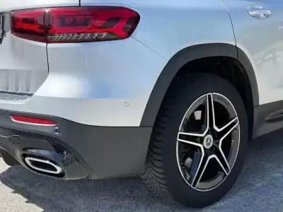 Vendo Mercedes-Benz GLB 200 2021 - 39999 EUR, 132000 km - AUTO.MOTO.pt