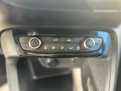 Vendo Opel Corsa 2022 - 13950 EUR, 149000 km - AUTO.MOTO.pt