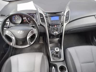 Sell Hyundai i30 2012 - 7250 EUR, 260000 km - AUTO.MOTO.pt