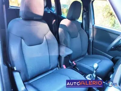 Sell Jeep Renegade 2021 - 18450 EUR, 33535 km - AUTO.MOTO.pt