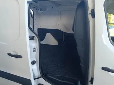 Sell Citroën BERLINGO 3 LUGARES 2017 - 9000 EUR, 220000 km - AUTO.MOTO.pt