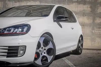 Sell Volkswagen Golf 2010 - 15990 EUR, 190000 km - AUTO.MOTO.pt