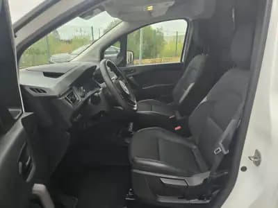 Vendo Nissan Townstar 2023 - 19450 EUR, 15000 km - AUTO.MOTO.pt