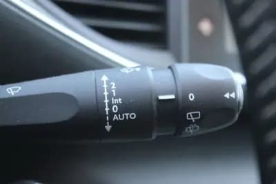 Vendo Peugeot 308 SW 2014 - 8949 EUR, 199900 km - AUTO.MOTO.pt