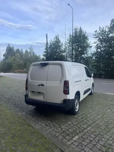 Sell Peugeot Partner 2020 - 15750 EUR, 134587 km - AUTO.MOTO.pt