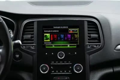 Vendo Renault Mégane Sport Tourer 2017 - 14950 EUR, 84000 km - AUTO.MOTO.pt