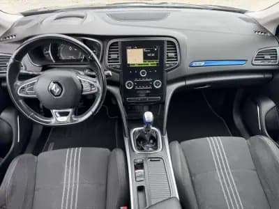 Sell Renault Mégane 2016 - 14750 EUR, 142000 km - AUTO.MOTO.pt