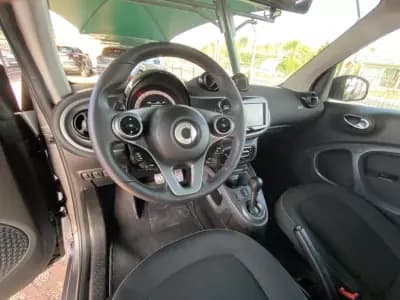 Sell Smart Fortwo Cabrio 2019 - 17900 EUR, 40794 km - AUTO.MOTO.pt