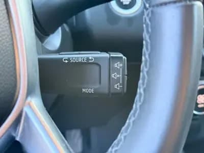 Vendo Renault Clio 2020 - 11900 EUR, 158151 km - AUTO.MOTO.pt