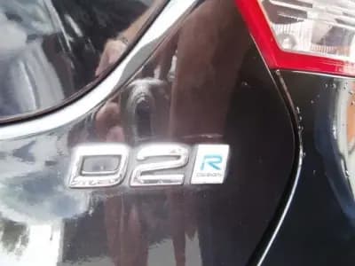 Vendo Volvo V40 2017 - 16800 EUR, 170641 km - AUTO.MOTO.pt