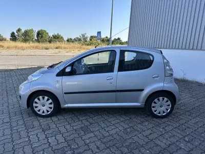 Sell Peugeot 107 2011 - 7990 EUR, 91000 km - AUTO.MOTO.pt