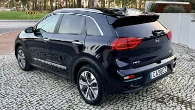 Sell Kia e-Niro 2021 - 20900 EUR, 75925 km - AUTO.MOTO.pt