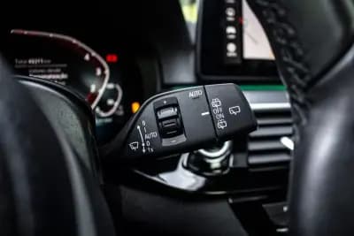 Vendo BMW 530e 2022 - 42390 EUR, 52311 km - AUTO.MOTO.pt