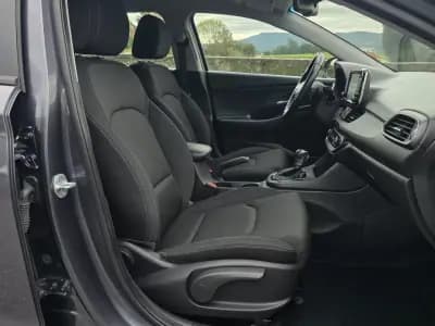 Vendo Hyundai i30 SW 2020 - 14990 EUR, 159000 km - AUTO.MOTO.pt