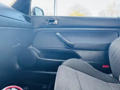 Sell Volkswagen Golf 2001 - 7999 EUR, 269000 km - AUTO.MOTO.pt