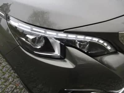 Sell Peugeot 3008 2017 - 18990 EUR, 151000 km - AUTO.MOTO.pt