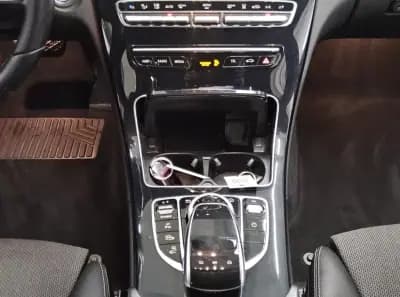 Vendo Mercedes-Benz C 300 2021 - 27500 EUR, 89000 km - AUTO.MOTO.pt