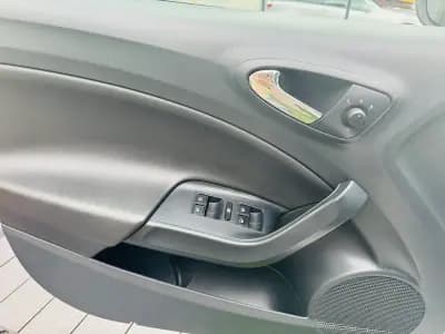 Sell SEAT Ibiza 2015 - 15000 EUR, 159000 km - AUTO.MOTO.pt