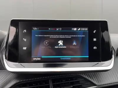 Vendo Peugeot 208 2023 - 13750 EUR, 62065 km - AUTO.MOTO.pt