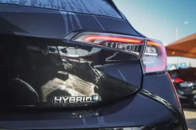 Vendo Toyota Corolla 2022 - 23880 EUR, 96440 km - AUTO.MOTO.pt