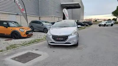 Sell Peugeot 208 2013 - 7980 EUR, 164784 km - AUTO.MOTO.pt