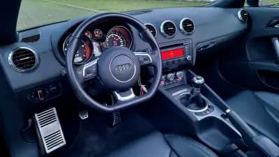 Sell Audi TT Roadster 2011 - 19500 EUR, 52000 km - AUTO.MOTO.pt