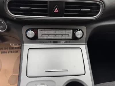 Vendo Hyundai Kauai 2020 - 19990 EUR, 61000 km - AUTO.MOTO.pt