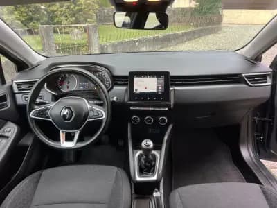 Vendo Renault Clio 2020 - 13900 EUR, 87000 km - AUTO.MOTO.pt