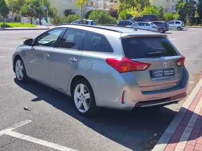 Vendo Toyota Auris Touring Sports 2015 - 12980 EUR, 229000 km - AUTO.MOTO.pt