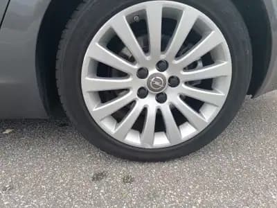 Sell Opel Insignia 2010 - 7500 EUR, 206000 km - AUTO.MOTO.pt