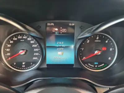 Sell Mercedes-Benz GLC 300 2021 - 46990 EUR, 61000 km - AUTO.MOTO.pt