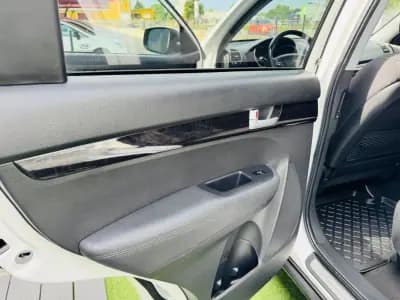 Vendo Kia Sorento 2015 - 18900 EUR, 199000 km - AUTO.MOTO.pt