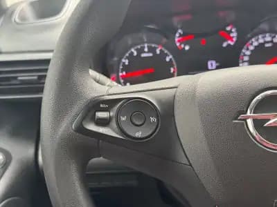 Vendo Opel Combo 2022 - 13950 EUR, 129000 km - AUTO.MOTO.pt