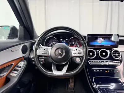 Vendo Mercedes-Benz C 300 2019 - 22750 EUR, 234000 km - AUTO.MOTO.pt
