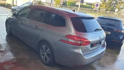 Sell Peugeot 308 SW 2015 - 6999 EUR, 234000 km - AUTO.MOTO.pt