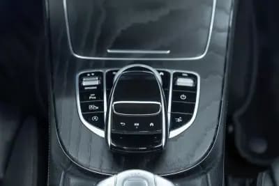 Sell Mercedes-Benz E 220 2021 - 49950 EUR, 64000 km - AUTO.MOTO.pt