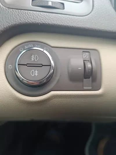 Sell Opel Insignia 2010 - 7500 EUR, 206000 km - AUTO.MOTO.pt