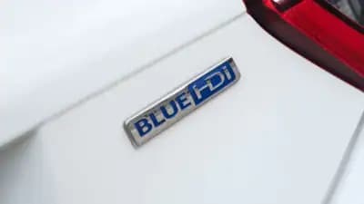 Vendo Peugeot 208 2015 - 9500 EUR, 210000 km - AUTO.MOTO.pt