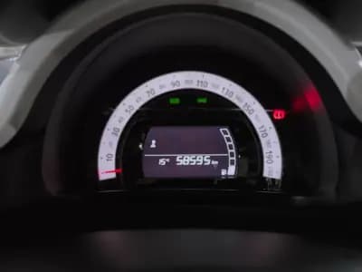 Vendo Renault Twingo 2019 - 12490 EUR, 58595 km - AUTO.MOTO.pt