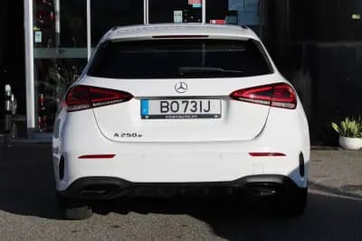 Vendo Mercedes-Benz A 250e 2020 - 24900 EUR, 81736 km - AUTO.MOTO.pt