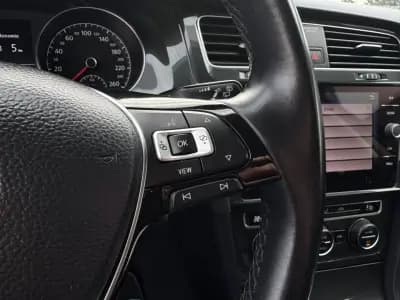 Sell Volkswagen Golf 2019 - 15990 EUR, 95000 km - AUTO.MOTO.pt