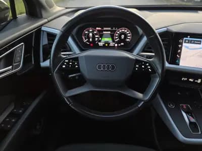 Vendo Audi Q4 e-tron 2022 - 36990 EUR, 56000 km - AUTO.MOTO.pt