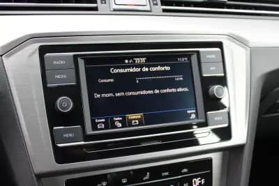 Vendo Volkswagen Passat 2021 - 21900 EUR, 22076 km - AUTO.MOTO.pt