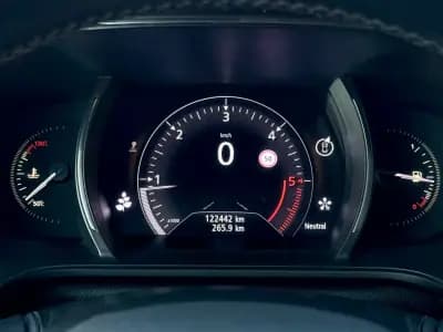 Sell Renault Mégane Sport Tourer 2018 - 15950 EUR, 122000 km - AUTO.MOTO.pt